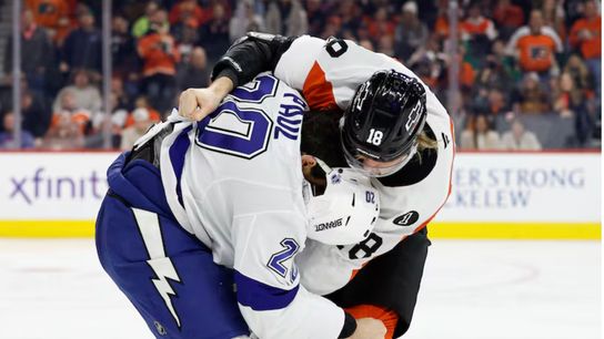 Without a Real Center, Flyers Are Going Nowhere (flyers news)